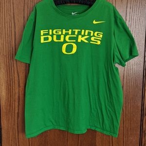 SOLD--NWOT Nike Oregon Fighting Ducks T-shirt